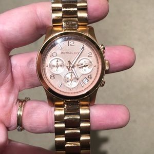 Rose Gold Micheal Kors Watch women’s